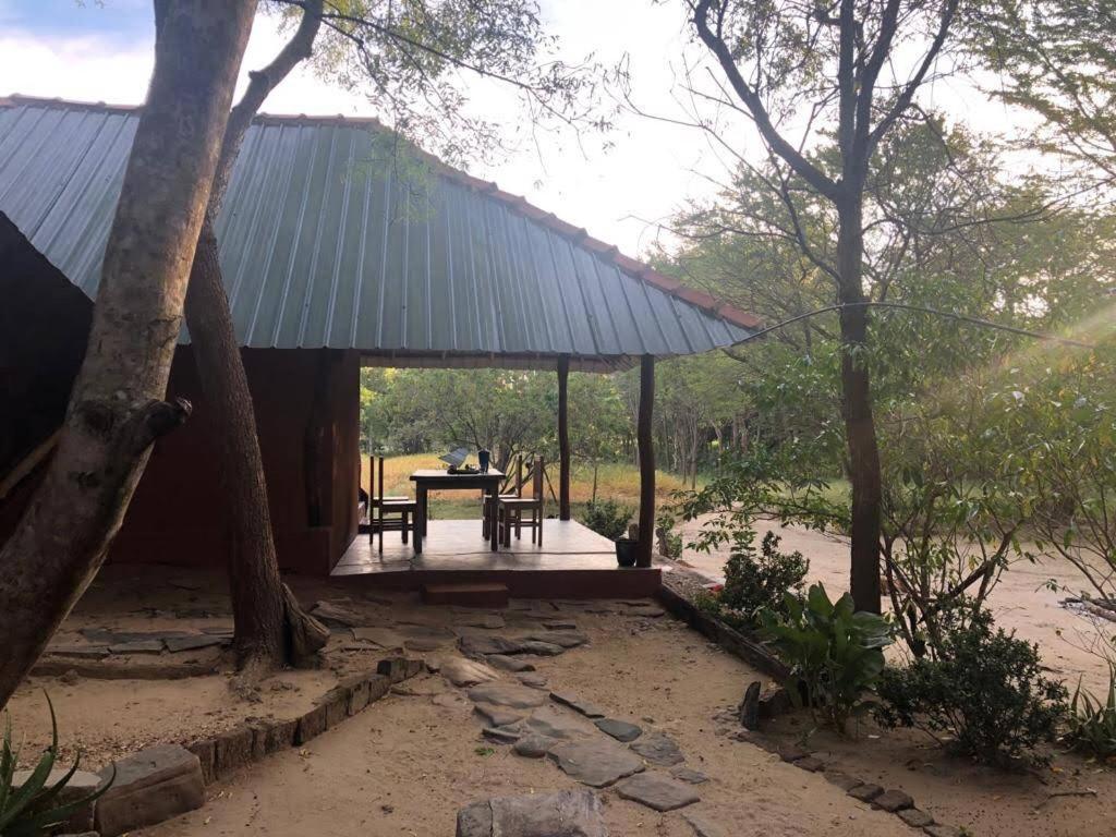 Sahana Retreat Buttala Bagian luar foto